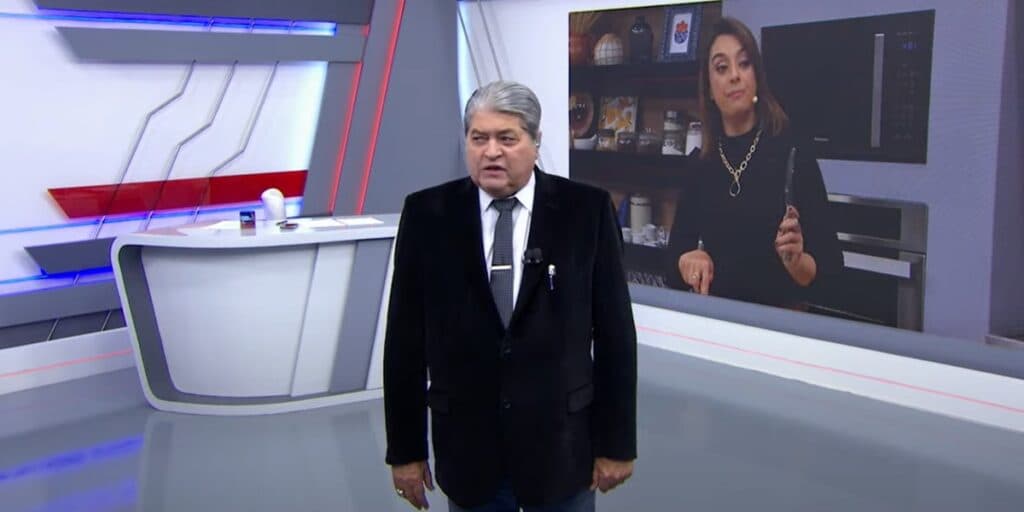 Datena, ao vivo, dá bronca em Chef de Catia Fonseca e se arrepende: “Vazou tudo aqui”