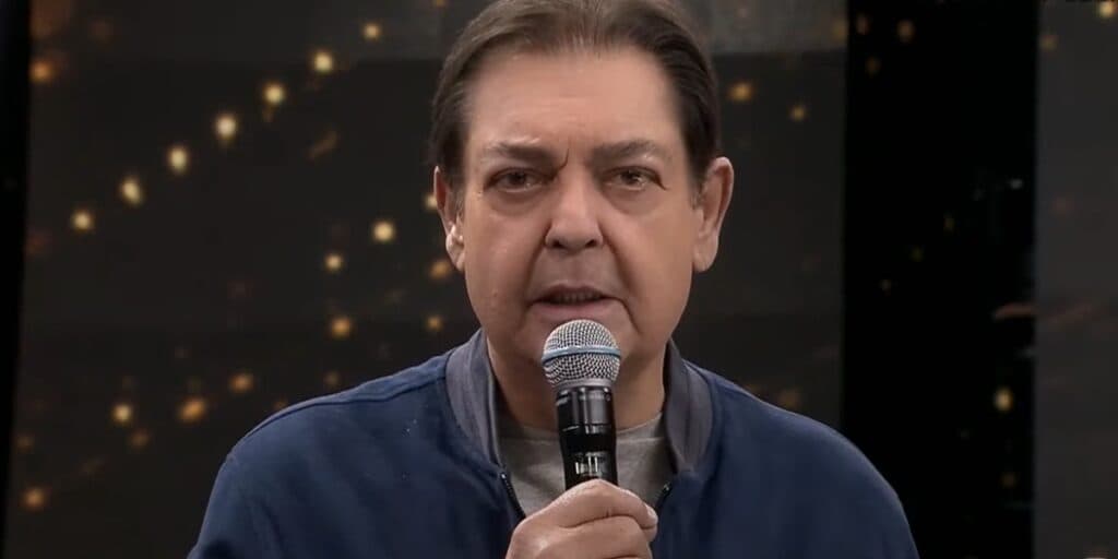 Faustão segura o choro na Band, faz triste desabafo e Anne Lottermann consola apresentador: “Injusto”