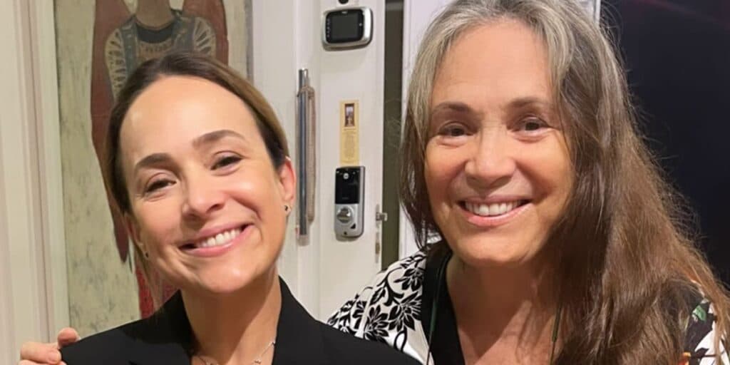 Ao vivo, Datena dá notícia bomba sobre assalto à família de Regina Duarte e confirma reféns: “Entraram na casa”