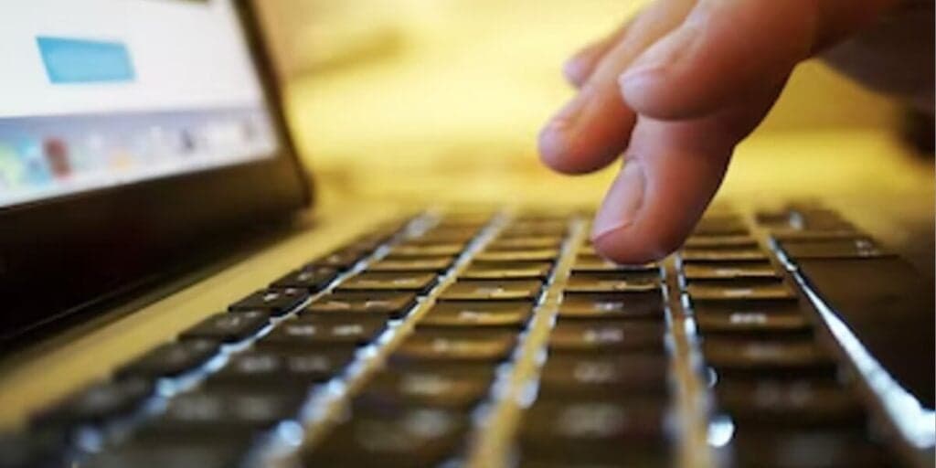 Alerta de FALÊNCIA: Portal de notícias gigantesco e tradicional confirma fim da linha com anúncio