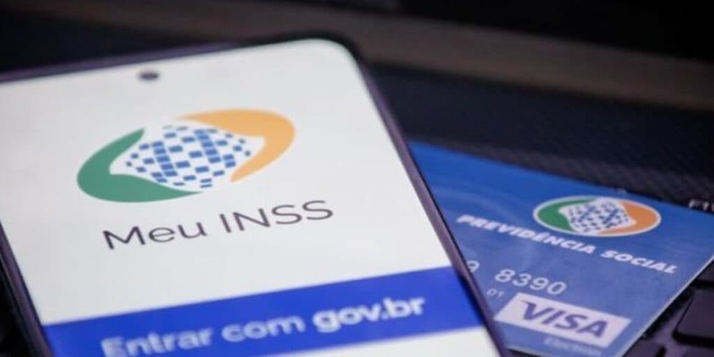 INSS emite comunicado e dá notícia para beneficiários que recebem dinheiro agora em maio