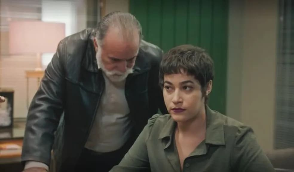 http://tvfoco.uai.com.br/wp-content/uploads/2015/05/Daniela-Mercury.jpg