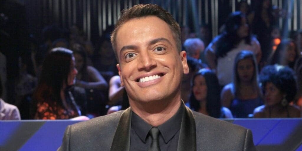 Leo Dias faz despedida oficial e anuncia desfecho ao público: “Hora de iniciar um voo solo”