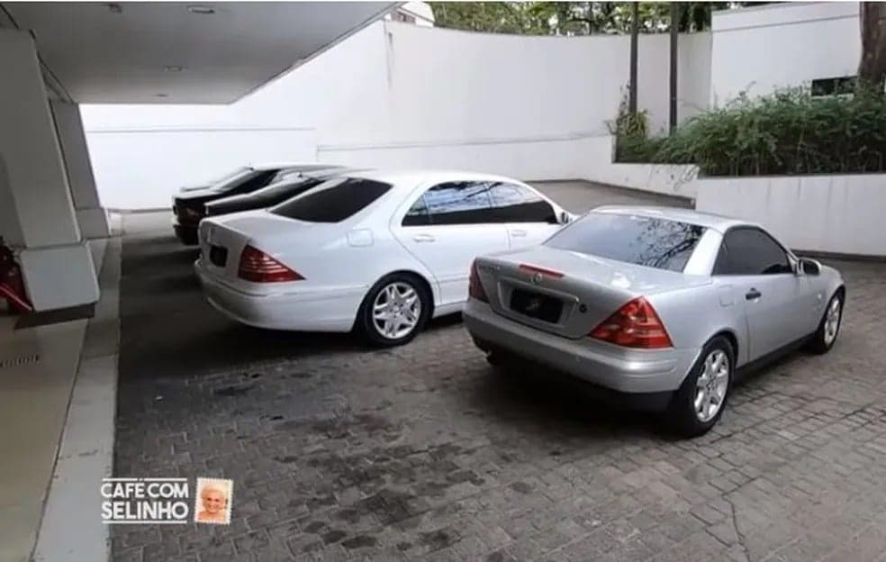 A coleção conta com 5 modelos avaliados em 1 milhão de reais (Reprodução: Youtube) A coleção conta com 5 modelos avaliados em 1 milhão de reais (Reprodução: Youtube)