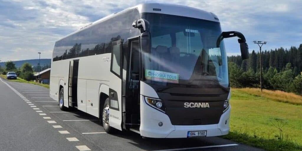 Maior empresa de ônibus do Brasil faz loucura e dá desconto de até 60% em passagens