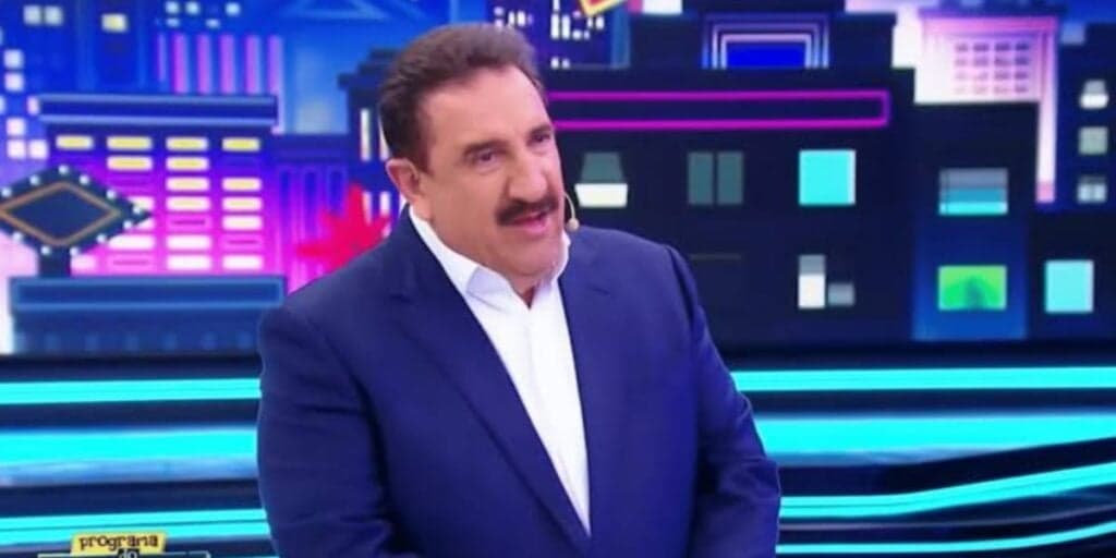Ex-musa do Ratinho, que decepcionou o apresentador, engorda 30 quilos e está totalmente irreconhecível
