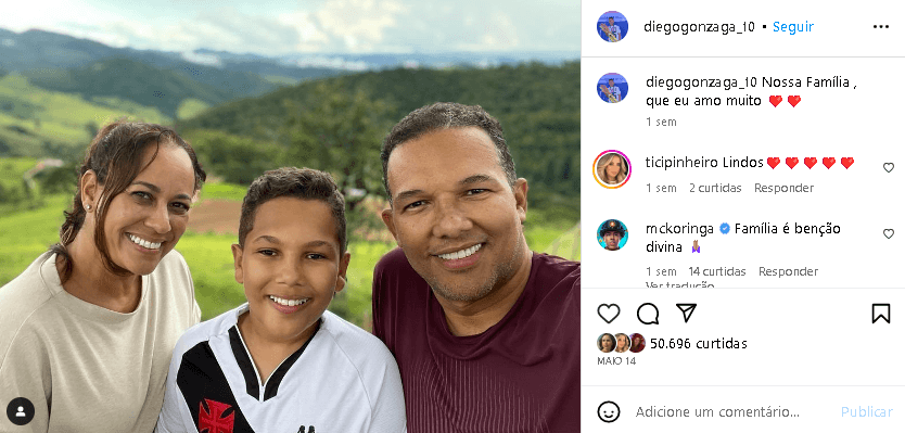 Renata Alves, com o marido e o filho (Foto: Reprodução/ Instagram)