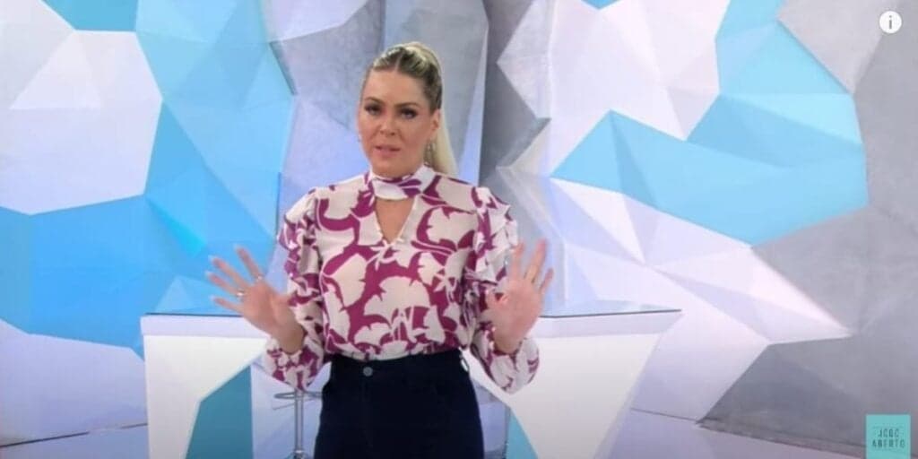 Renata Fan relata fortes dores pelo corpo inteiro e desabafa sobre o que vem vivendo: "Não vou esconder"