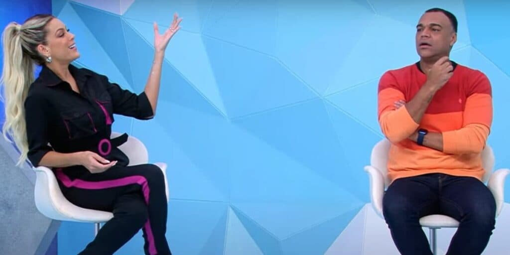 Discreta, Renata Fan não esconde intimidade e expõe revelação a Denílson na TV: "Não sei porque falei isso"