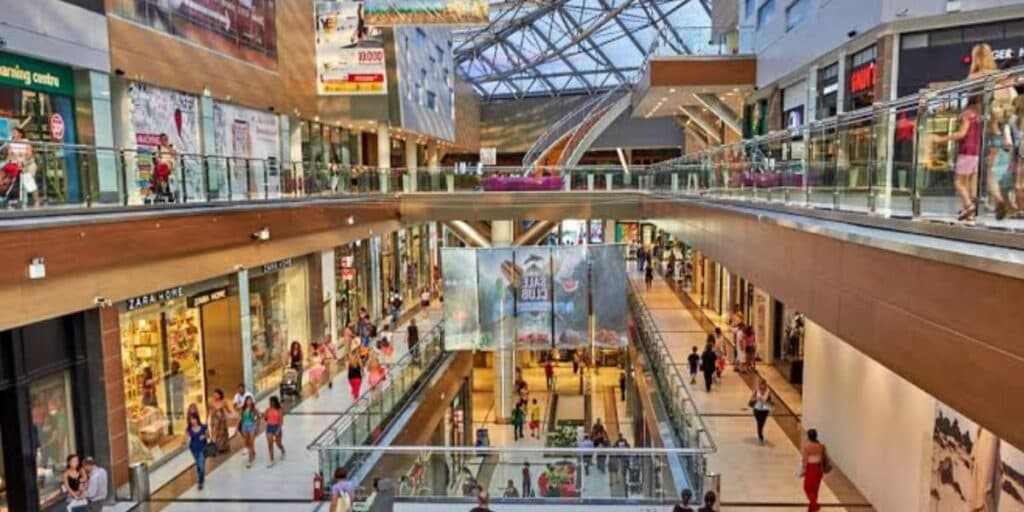 Assombroso e falência: Shoppings enfrentam falência, fecham portas e motivo é bem preocupante