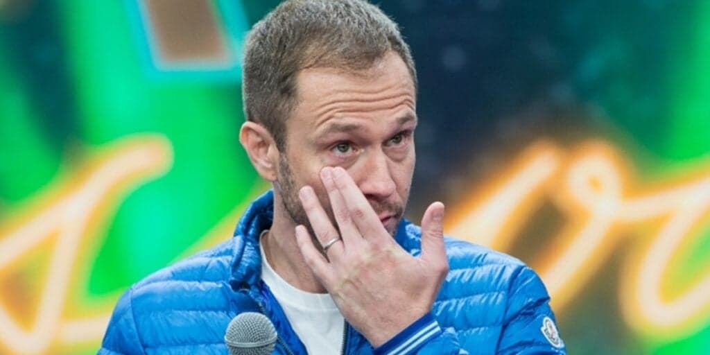 Tiago Leifert chora na TV, expõe caso sobrenatural no BBB e situação na UTI: “Senti um negócio ruim”