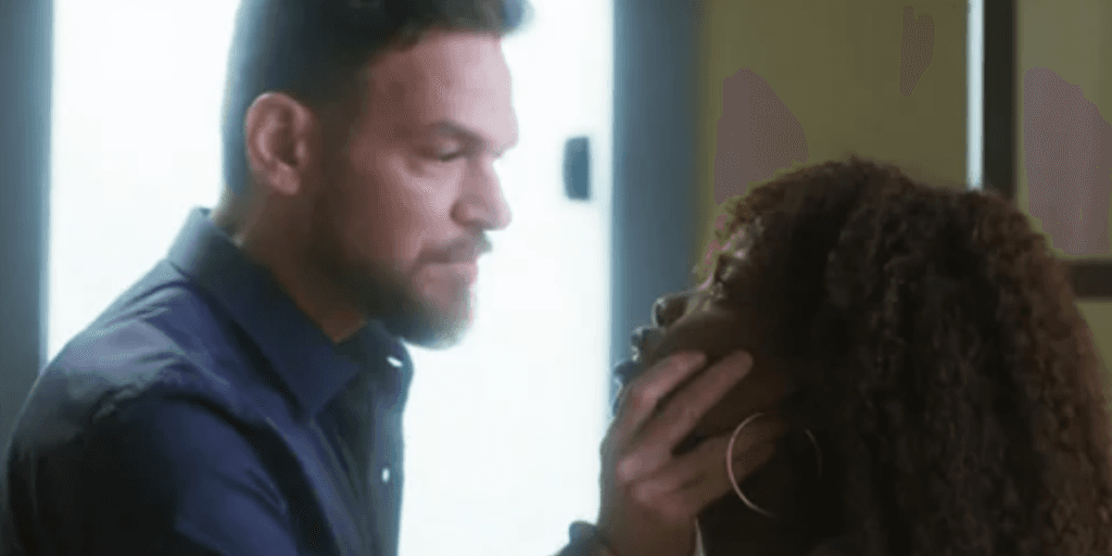 Vai na Fé: Theo descobre romance de Kate com seu filho e faz ex-amante viver um inferno