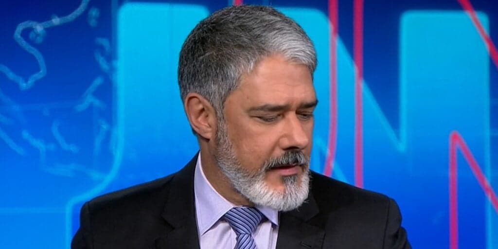 William Bonner quebra protocolo, abaixa a cabeça no JN e se redime ao vivo na Globo: “Desculpa”
