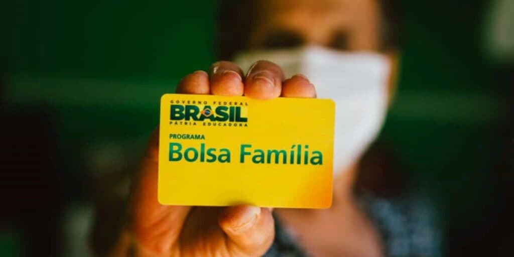 CORTE DO BOLSA FAMÍLIA: Pente-fino confirma EXCLUSÃO de beneficiários e assusta brasileiros