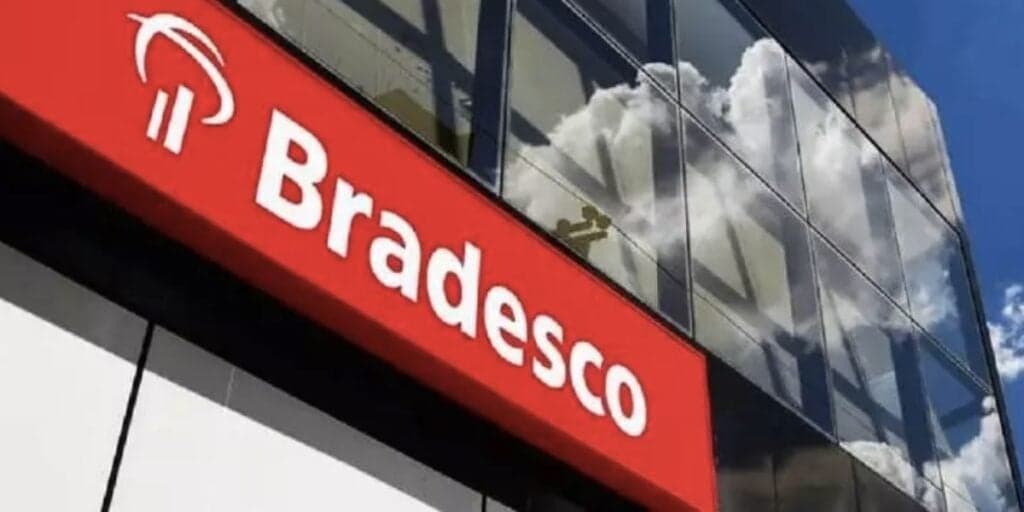 R$2,5 bilhões: O banco gigante que acabou comprado pelo Bradesco por fortuna e mudou até de nome