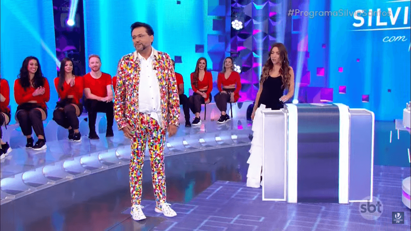 Geraldo Luís e Patrícia Abravanel no comando do Programa Silvio Santos (Foto: SBT)