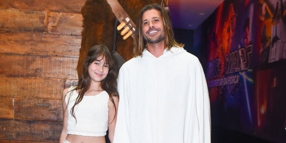 Dado Dolabella e filha (Foto: Marcelo Sa Barreto / AgNew)