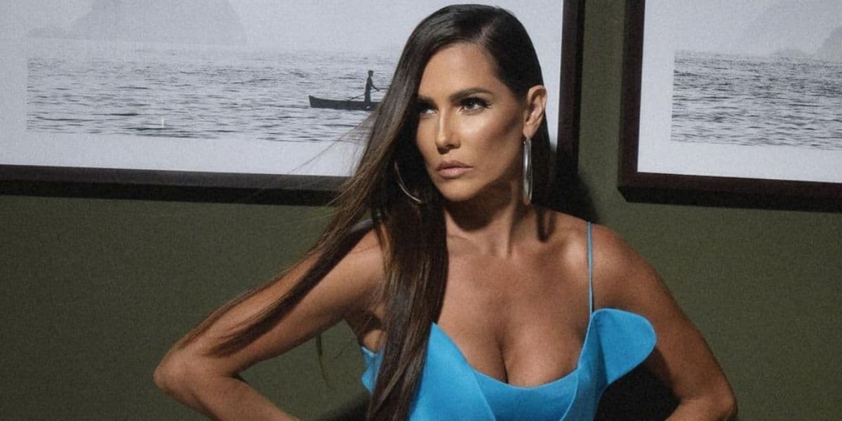 http://tvfoco.uai.com.br/wp-content/uploads/2015/05/Daniela-Mercury.jpg
