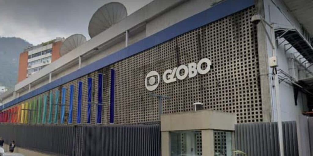 Demissão após saída do ar e atitudes inaceitáveis: Âncoras de maior rival da Globo denunciam emissora
