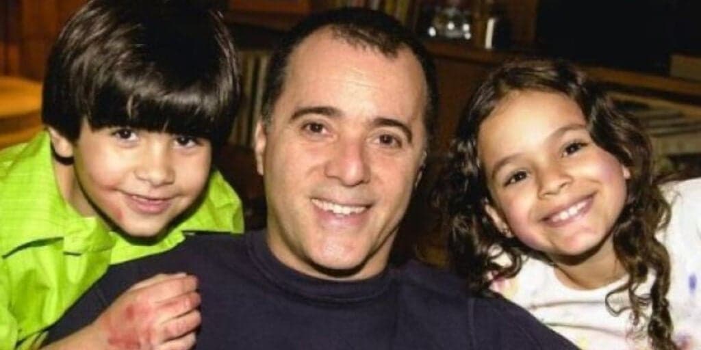 Barbudo, profissão comum e irreconhecível: Astro mirim de Mulheres Apaixonadas está assim após abandonar TV