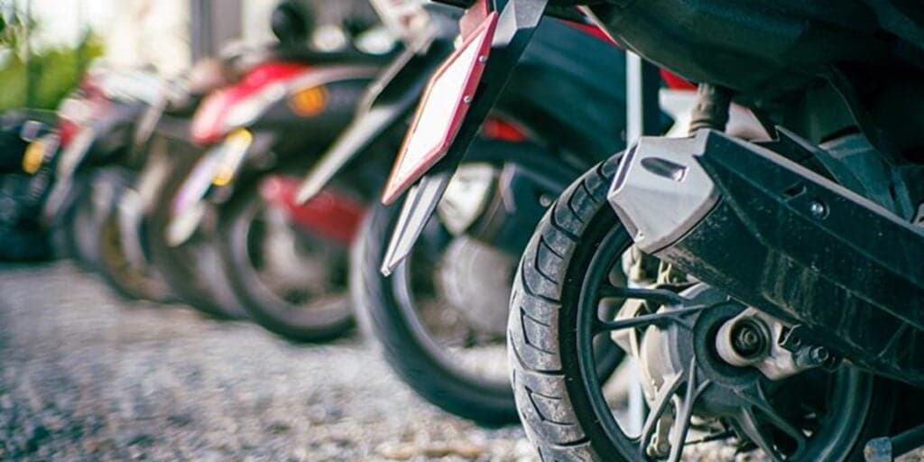Se você tem só 8 mil na conta poderá comprar umas das 5 motos mais incríveis e baratas em 2023