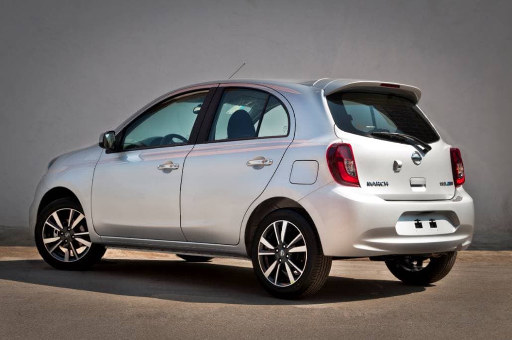 Nissan March (Foto: Reprodução/ Internet)