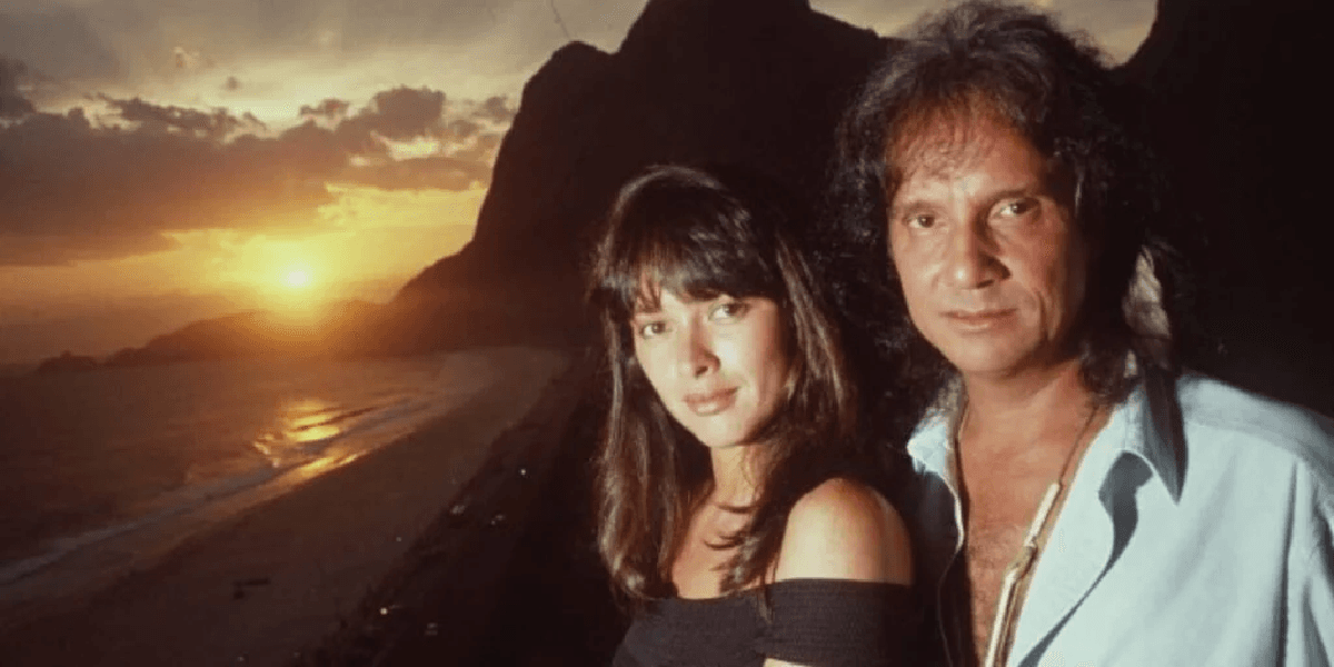 http://tvfoco.uai.com.br/wp-content/uploads/2015/05/Daniela-Mercury.jpg
