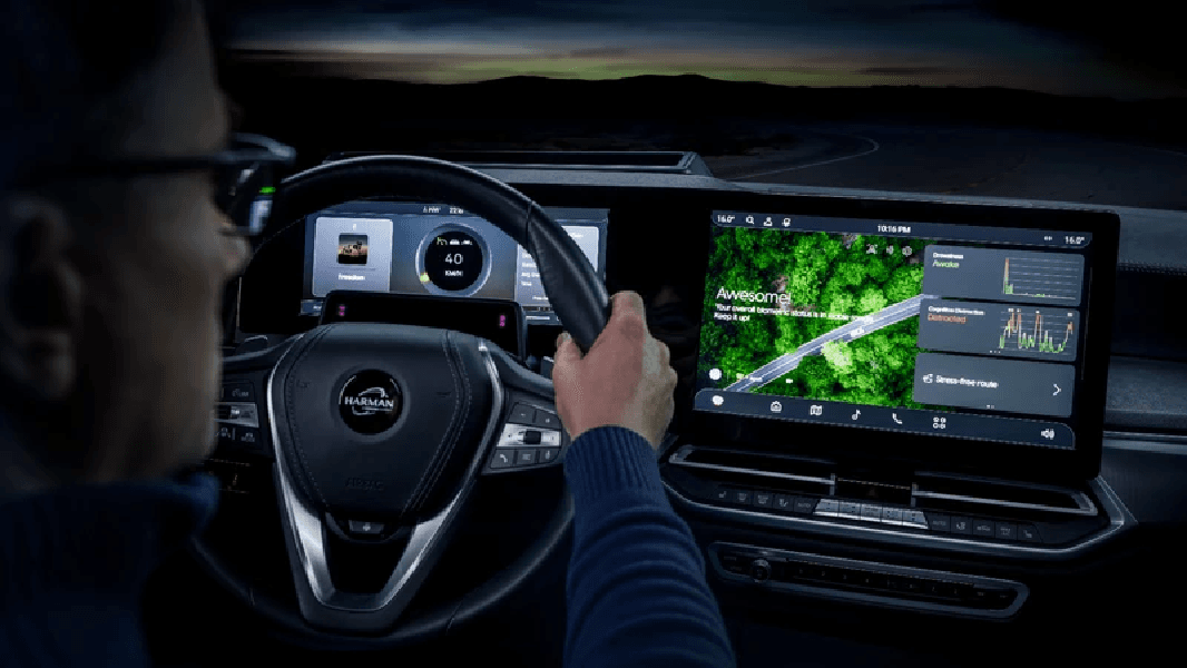 Marca Harman em carro de luxo (Foto: Reprodução/ Internet) Marca Harman em carro de luxo (Foto: Reprodução/ Internet)