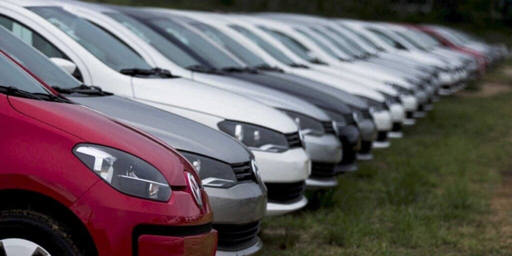 Muito melhor que popular: 5 carros incríveis, completos e de grandes marcas vendidos por até 35 mil
