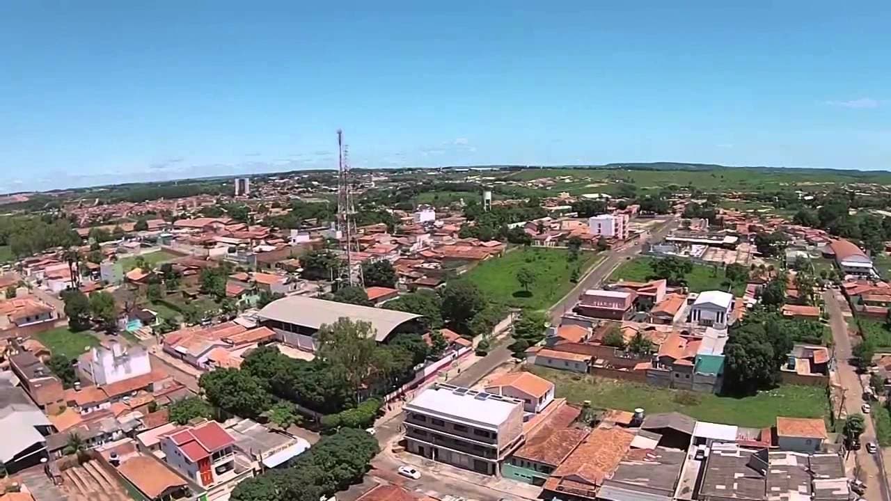 http://tvfoco.uai.com.br/wp-content/uploads/2015/05/Daniela-Mercury.jpg
