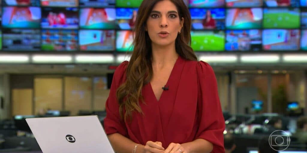 Substituta oficial de César Tralli invade É de Casa com notícia URGENTE: "Repercussão mundial''