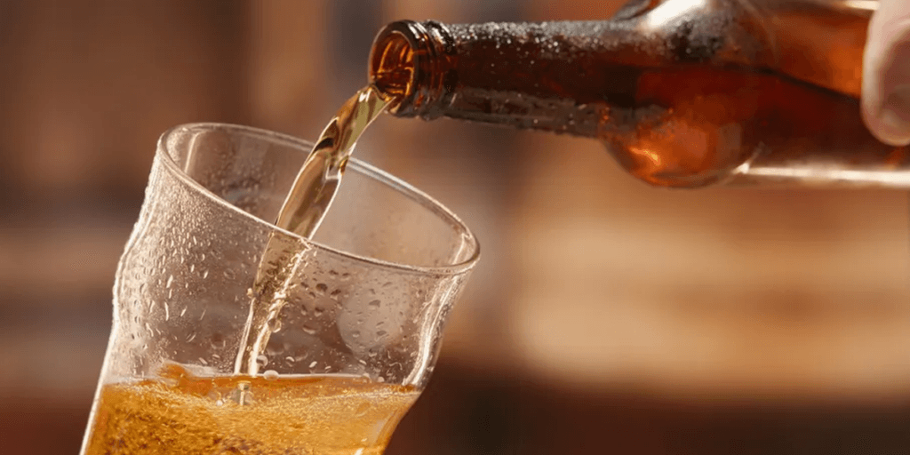 NOTÍCIA TRISTE: Péssima notícia aos brasileiros que gostam de tomar cerveja acaba de ser dada