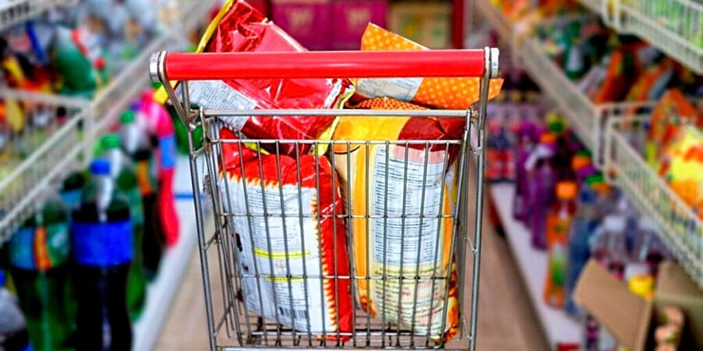 Descanse em paz: 5 salgadinhos DELICIOSOS e que você amava que acabaram arrancados dos mercados e extintos
