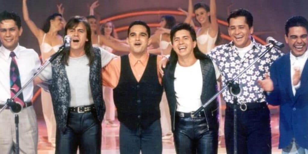 O cantor sertanejo casado, AMADO pelo Brasil, acusado pela ex mulher de ser gay