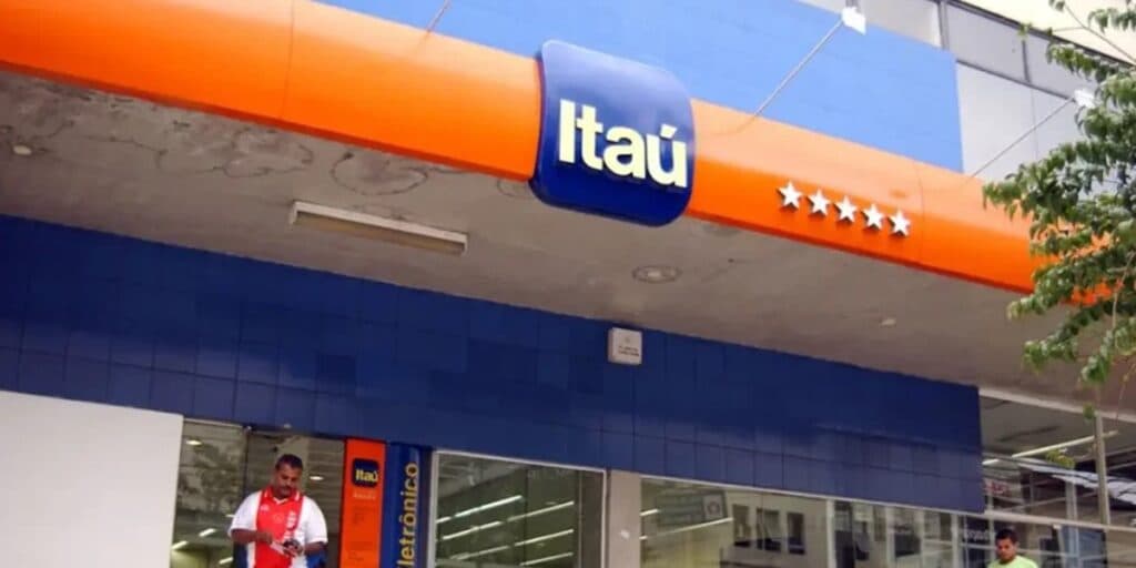 Atenção: Itaú confirma notícia EXCELENTE para mulheres e cai como um presente no colo de brasileiras