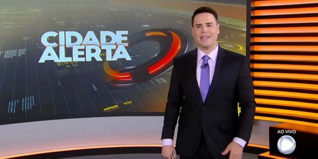 Luiz Bacci "debocha" de situação de Datena e dispara como foguete na Record: Audiências 12/6