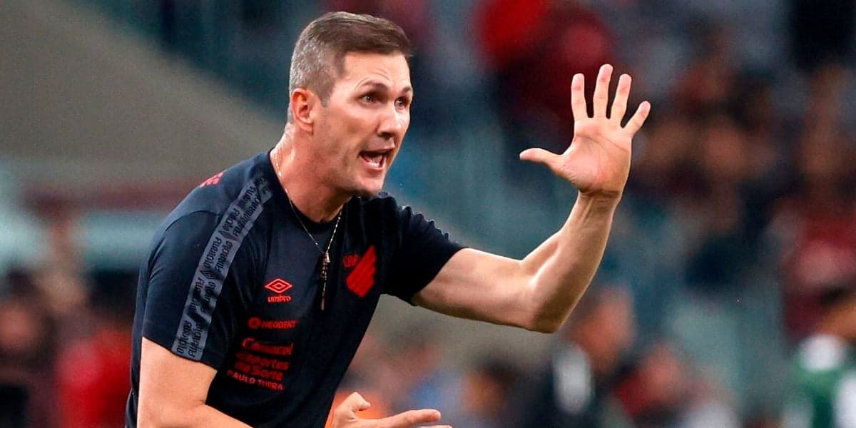 Paulo Turra é o novo técnico do Santos (Crédito: José Tramontin/Athletico-PR) Paulo Turra é o novo técnico do Santos (Crédito: José Tramontin/Athletico-PR)