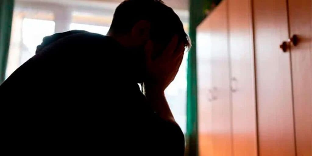 Após pedir sua falência, astro expõe vício em pó e como perdeu tudo: "Eu cheirei um carro, um apartamento"