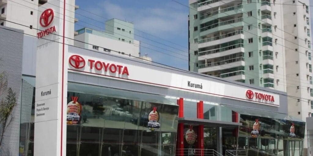 Com carro popular de até 49 mil, Toyota tem veículo chocante que anda fazendo 26,3 km/l