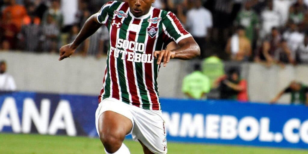 Decidido a jogar no Flamengo: Ex-joia do Flu segue os passos de Pedro e entra na mira de Marcos Braz