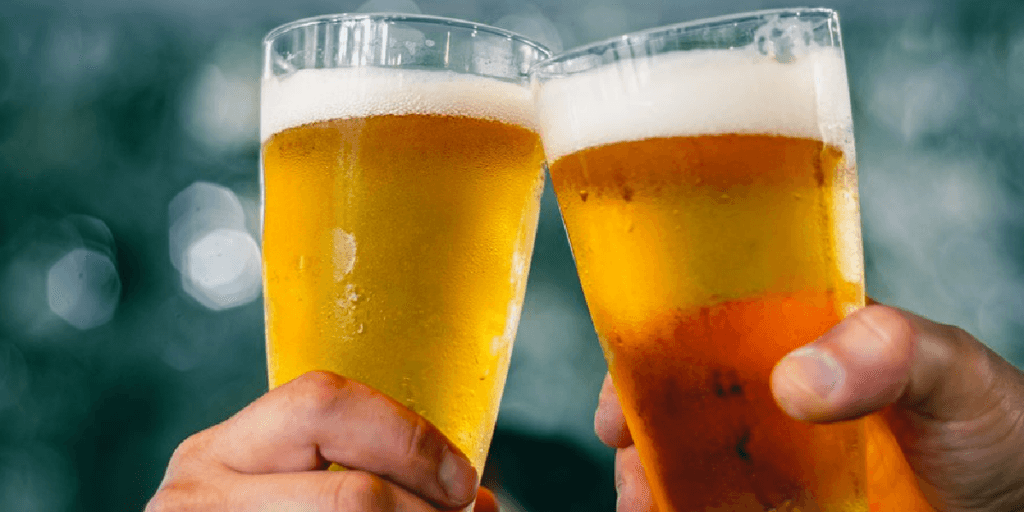 Dezenas de pessoas mortas e arrancada de prateleiras: Após cerveja ter venda PROIBIDA, reabertura gera FÚRIA