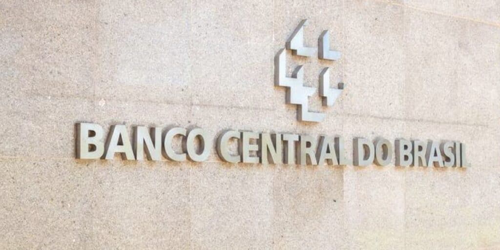 Atenção: Banco Central acaba de confirmar PÉSSIMA notícia e cai como bomba no colo de brasileiros