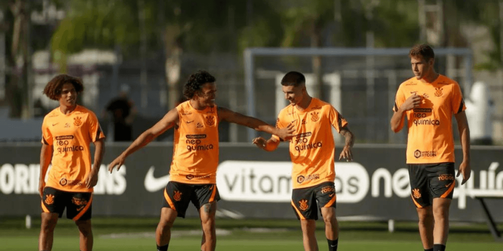 Voando: Luxa tira coelhos da cartola, sobe como foguete no Corinthians e leva torcida ao delírio