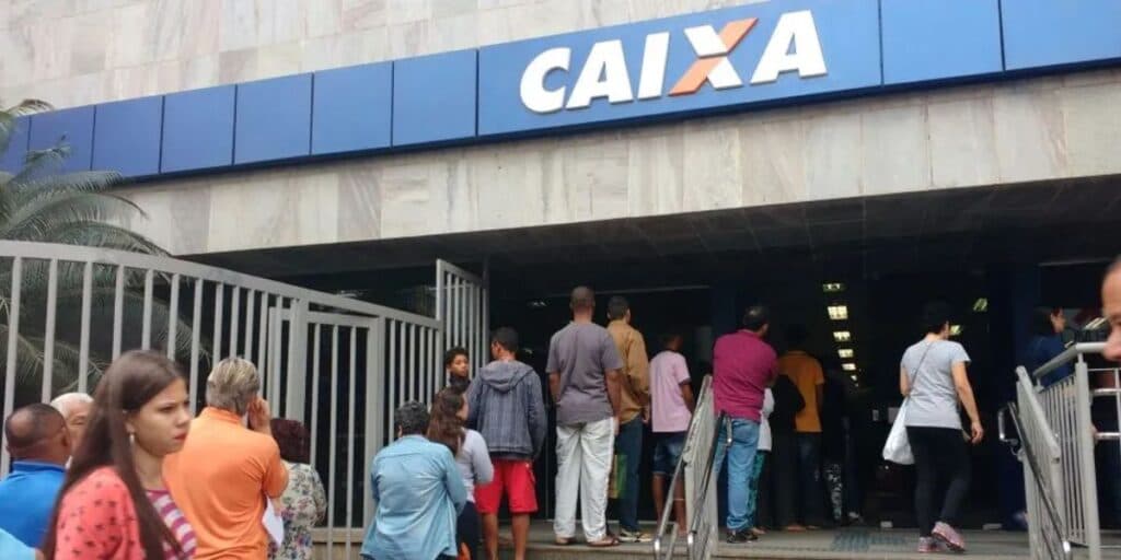12 bilhões LIBERADOS: Caixa confirma grande vitória aos trabalhadores e pagamento extra é anunciado