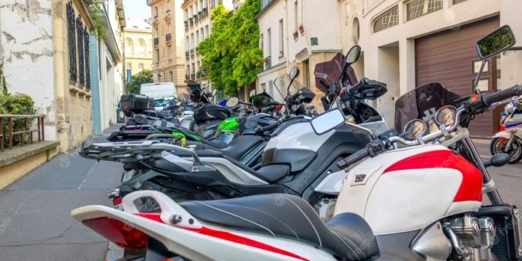 Moto na casa dos R$8 mil e SEM IPVA: Com Honda e Yamaha, os 5 modelos INCRÍVEIS para comprar em 2023