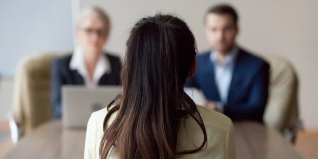 Chefes não querem que você saiba: 12 motivos que te dão folga do trabalho AGORA sem descontar do salário