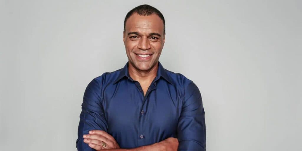 Denílson, estrela da Band, é dono de empresa gigantesca, que você certamente conhece e não sabia