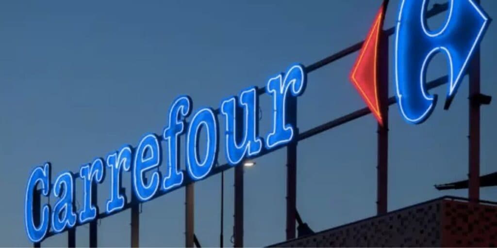 1,2 bilhões e 175 unidades tomadas: Carrefour estoura os cofres e acaba de comprar outro rival gigante