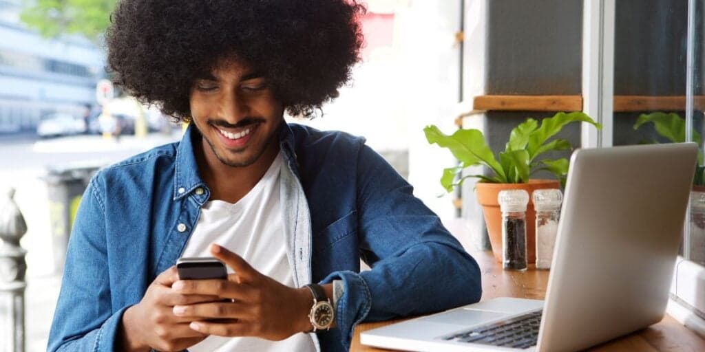 Ganhe dinheiro na internet: Você com grana EXTRA todos os meses apenas vendo vídeos e precisa saber como