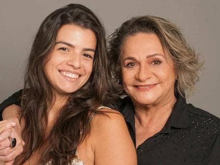 http://tvfoco.uai.com.br/wp-content/uploads/2015/05/Daniela-Mercury.jpg